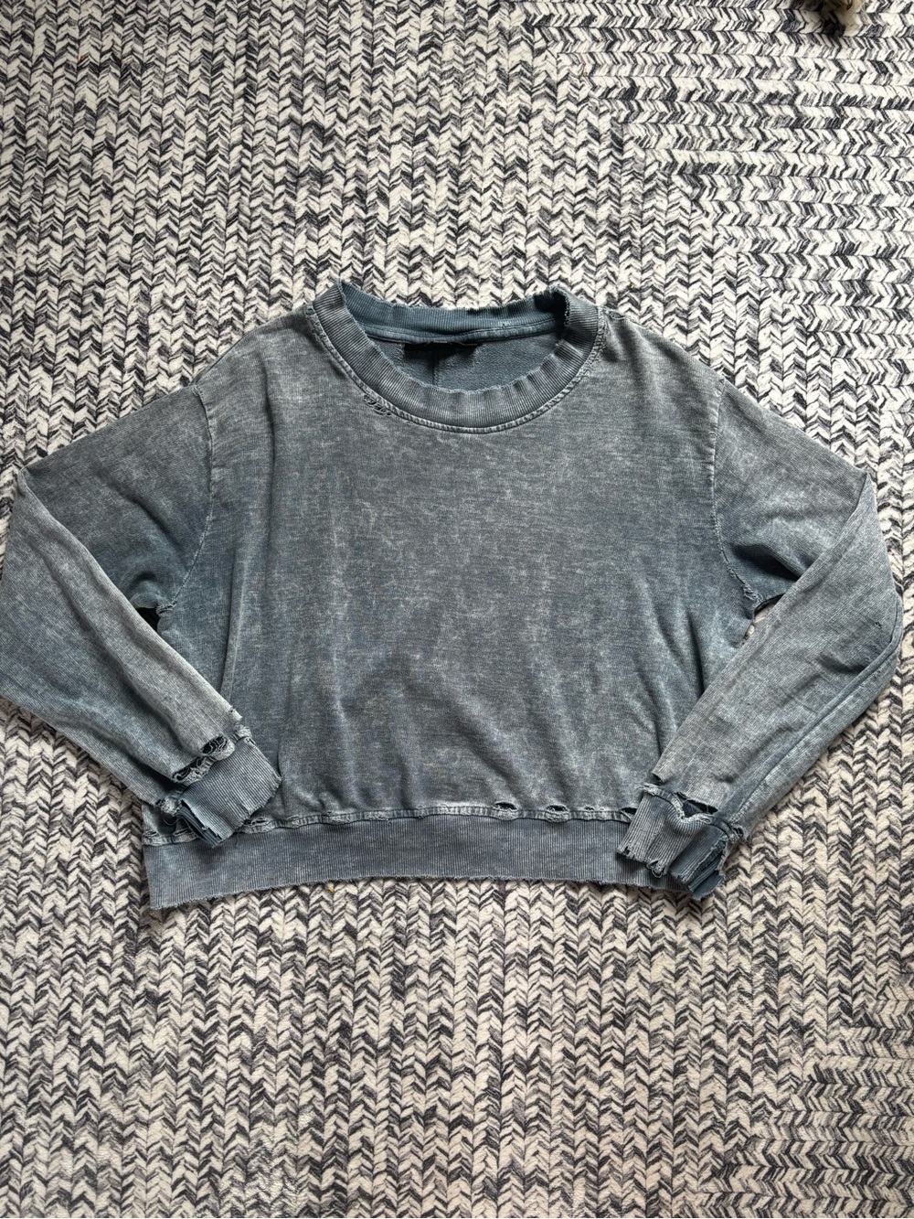 Distressed Washed Slate Blue Boxy Cropped Sweatshirt Women’s Large